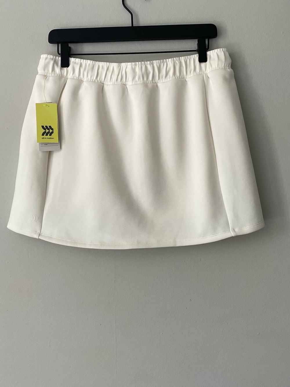 all in motion Athletic Skort with Contrast Piping - Picture 2 of 5